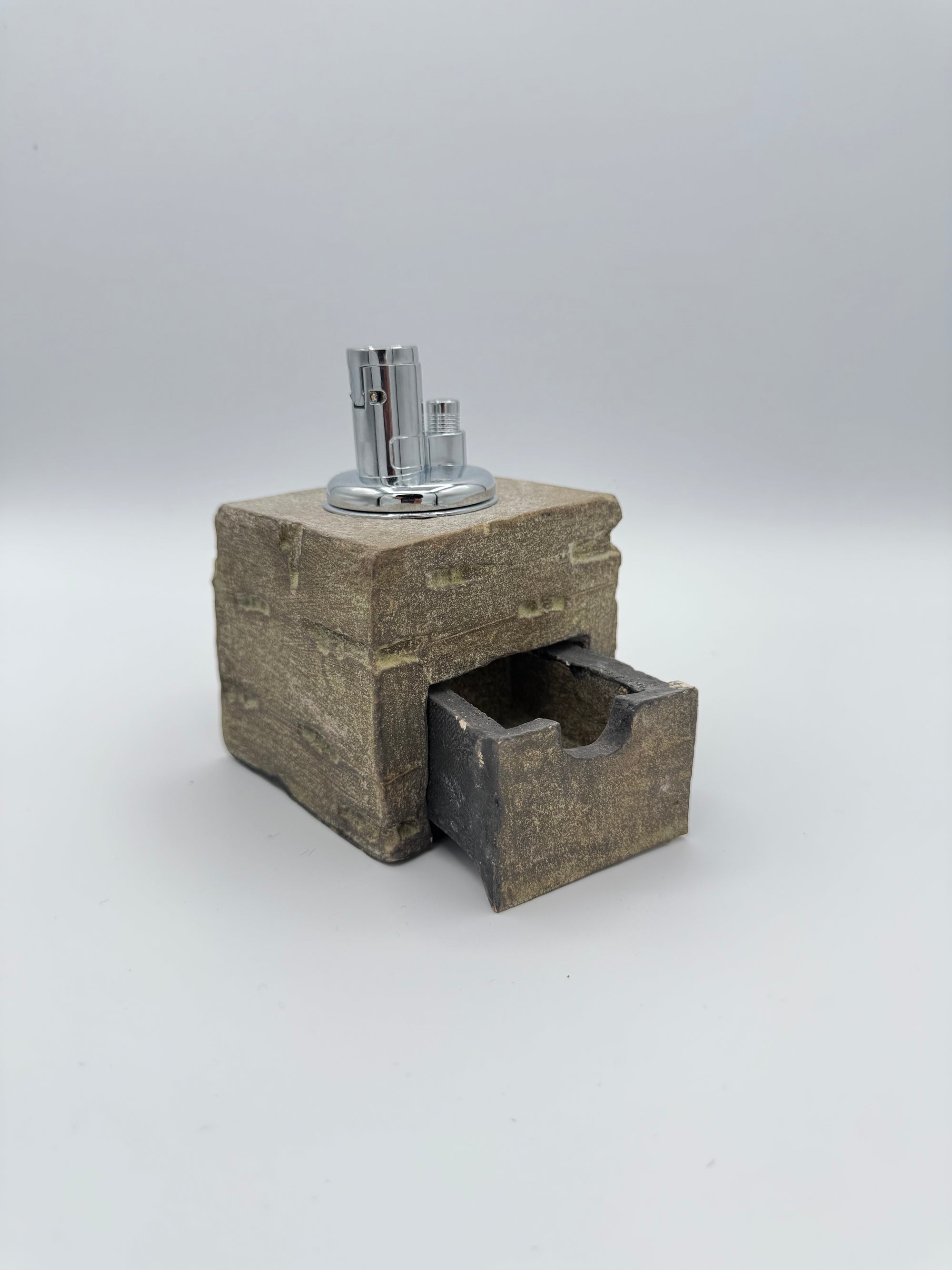 NY-02 Table Top Lighter
